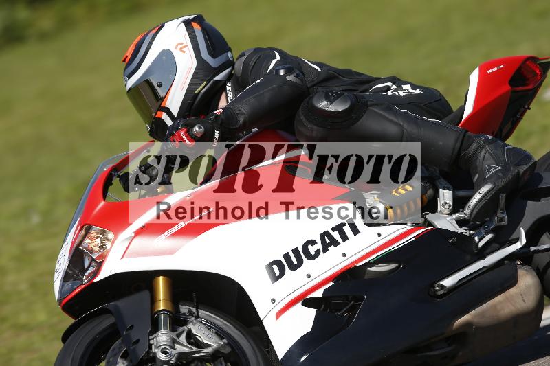 /Archiv-2024/29 12.06.2024 MOTO.CH Track Day ADR/Gruppe gelb/53